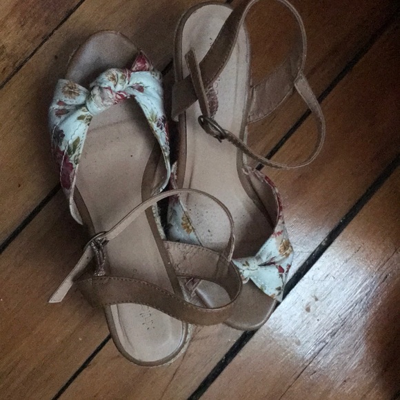 Open toe wedges - Picture 3 of 3